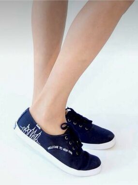 Keds x Taylor Swift 2015 1989 Tour Welcome to New York Navy Skyline Sneakers 8.5
